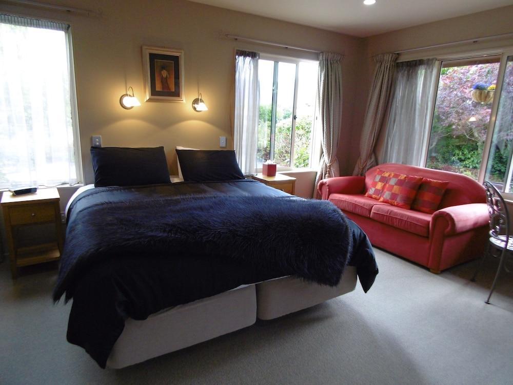 Blue Ridge Studios And Bed & Breakfast Те Анау Екстериор снимка